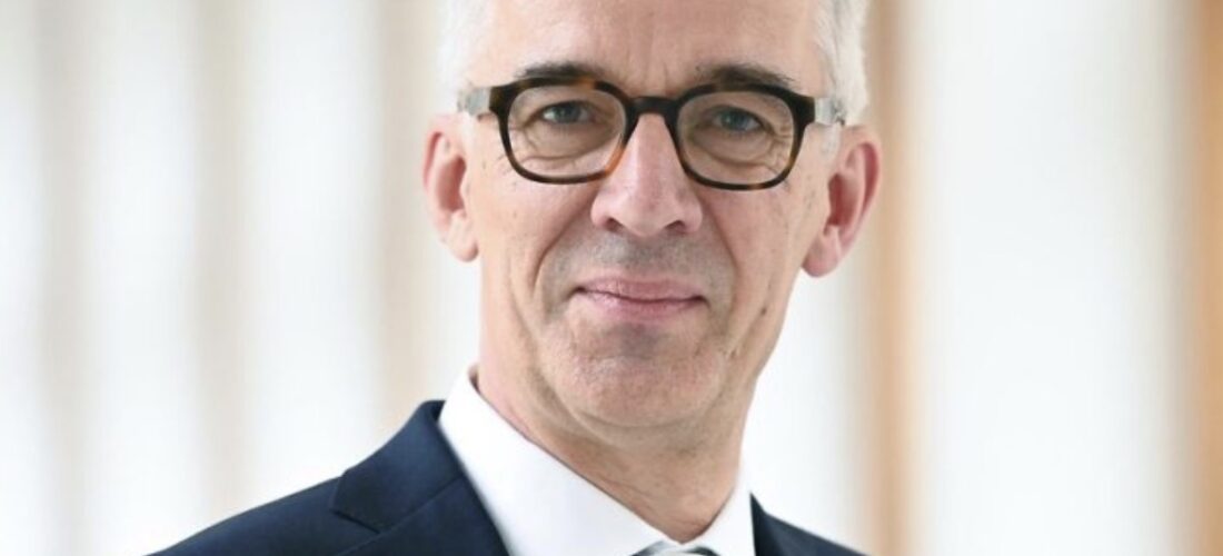 Ambasadori gjerman përgëzon Kosovën për Ligjin për të Huajt dhe Automjete