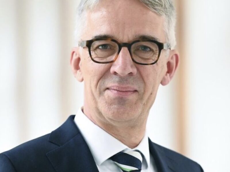 Ambasadori gjerman përgëzon Kosovën për Ligjin për të Huajt dhe Automjete