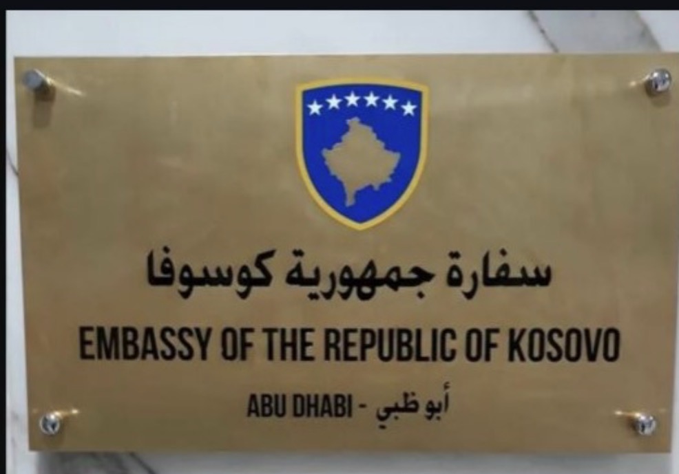 Ambasada e Kosovës në Abu Dhabi kërkon nga qytetarët të njoftojnë nëse janë larguar nga shteti