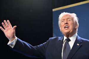 Trump: Të mbrojmë Ngushticën e Hormuzit