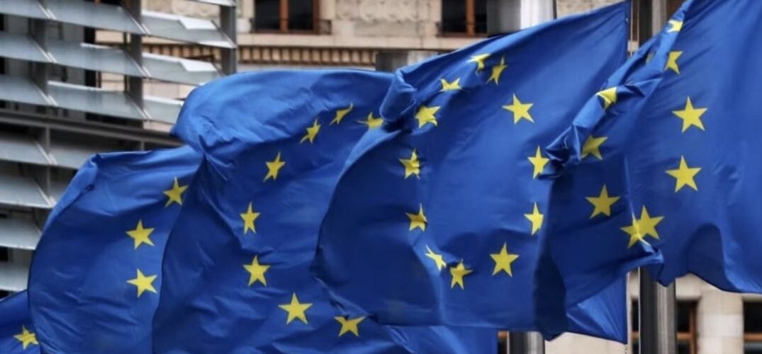 Komisioni Evropian ia heq të gjitha masat financiare Kosovës