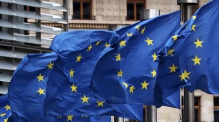 Komisioni Evropian ia heq të gjitha masat financiare Kosovës