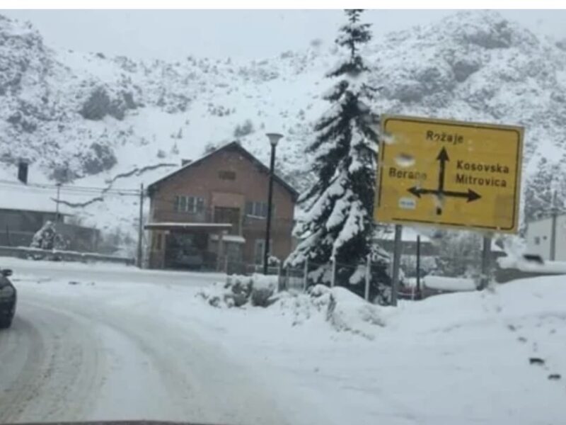 Bora bllokon pikën kufitare Kullë-Rozhajë nga ana e Malit të Zi