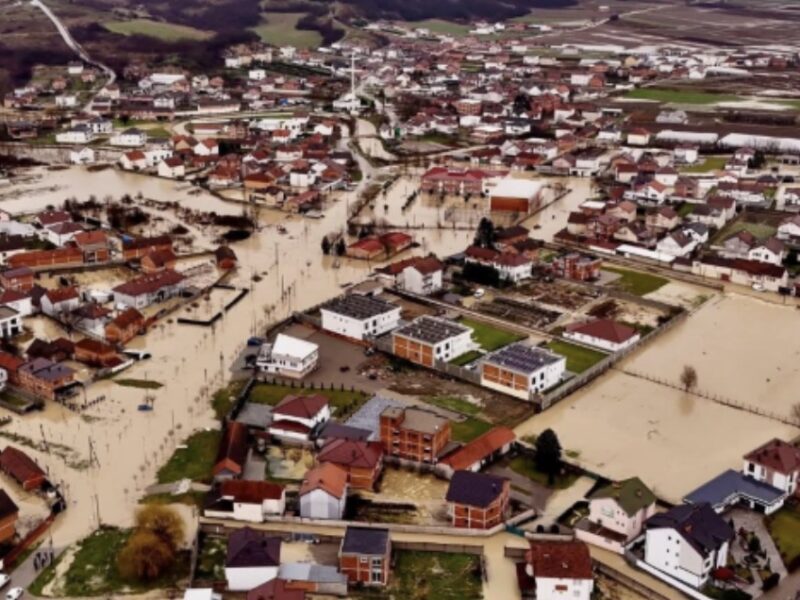 AKK thotë se dëmet në komuna nga vërshimet janë mbi 5 milionë euro: Qeveria të reagojë urgjent dhe të alokojë paratë