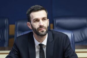 Rrahmani i bën thirrje qeverisë: Të hiqet akciza dhe TVSH-ja për derivatet