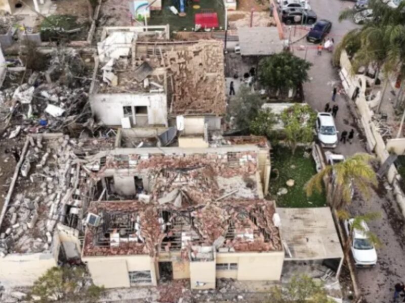 Raketat iraniane plagosin mbi 160 persona në qytetet izraelite pranë centralit bërthamor