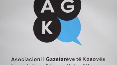 Reagon AGK pas deklaratave për “çanta me pare”: Të ofrohen fakte, shqetësuese fushata e VV-së ndaj mediave