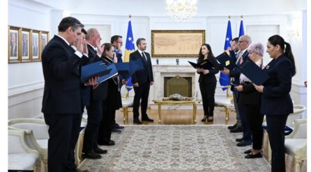 9 anëtarë të ri të KQZ-së u betuan para presidentes