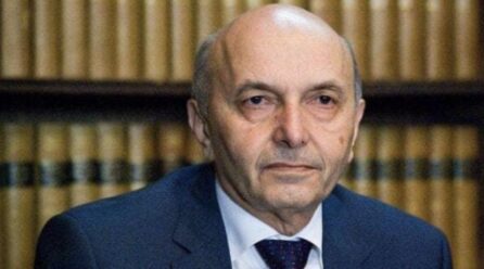 Mustafa: Figurën e Presidentit vështirë ta gdhendim si skulptor, por nëse VV e merr edhe këtë post, kthehemi në shtet njëpartiak