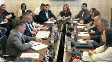 Behrami i kërkon që gjykimin e ish-krerëve të UÇK-së ta trajtojë me prioritet, ministri Hoti: Drejtësia do të ndodhë