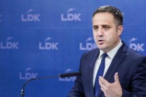 Driton Selmanaj reagon për faqen e re të Presidencës: I papranushëm injorimi i llogos që u bë në kohën e Rugovës