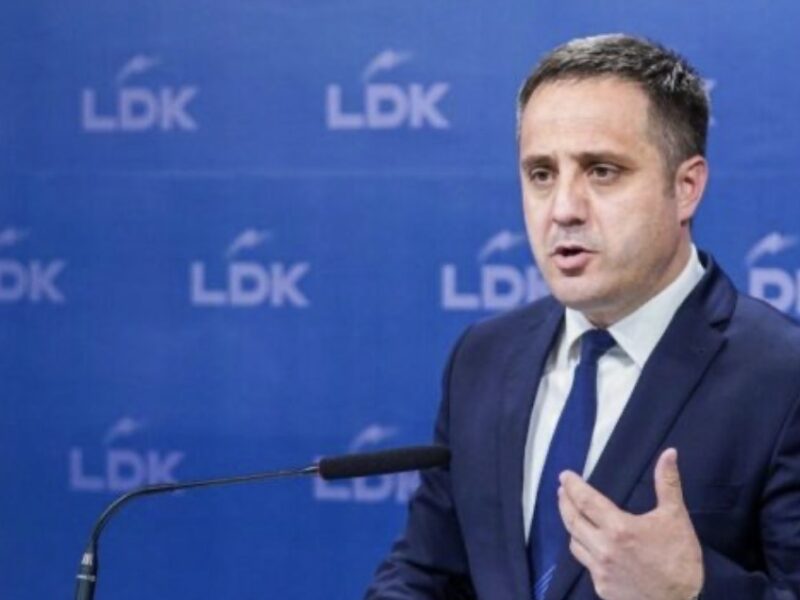Driton Selmanaj reagon për faqen e re të Presidencës: I papranushëm injorimi i llogos që u bë në kohën e Rugovës