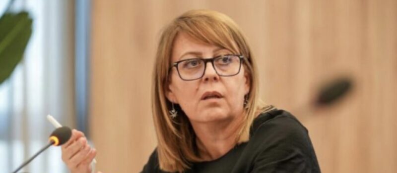 Bajrami: Kur u raportua mbyllja e Hormuzit u rrit çmimi i naftës në Kosovë, kur ra dje mbeti i njëjtë, po tolerohet nga Qeveria