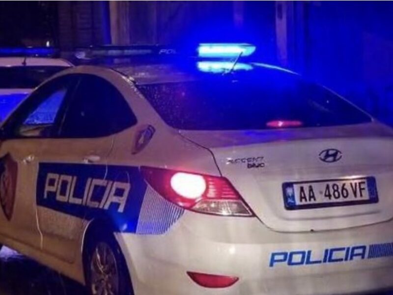 LAJM I FUNDIT/ Goditen 3 qendra call-center në Tiranë, disa të arrestuar