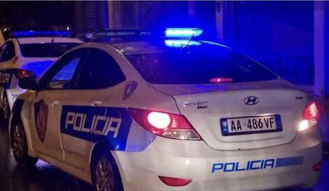 LAJM I FUNDIT/ Goditen 3 qendra call-center në Tiranë, disa të arrestuar