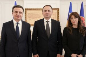 Kurti e Haxhiu si u.d e presidentes ia zgjasin mandatin shefit të AKI-së edhe për 5 vjet
