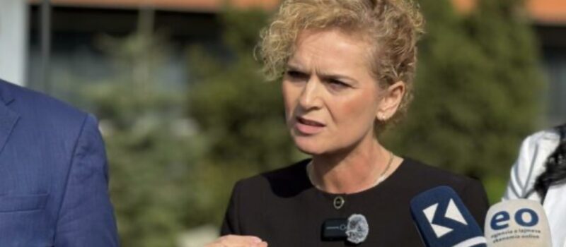Flutura Kusari: Kandidatët për RTK u ftuan natën vonë për intervistë, niveli i tyre jashtëzakonisht i ulët