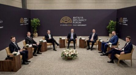 Kryediplomatët e Ballkanit Perëndimor mblidhen në Antalya, Konjufca jep detaje për takimin ku ishte edhe Gjuriq