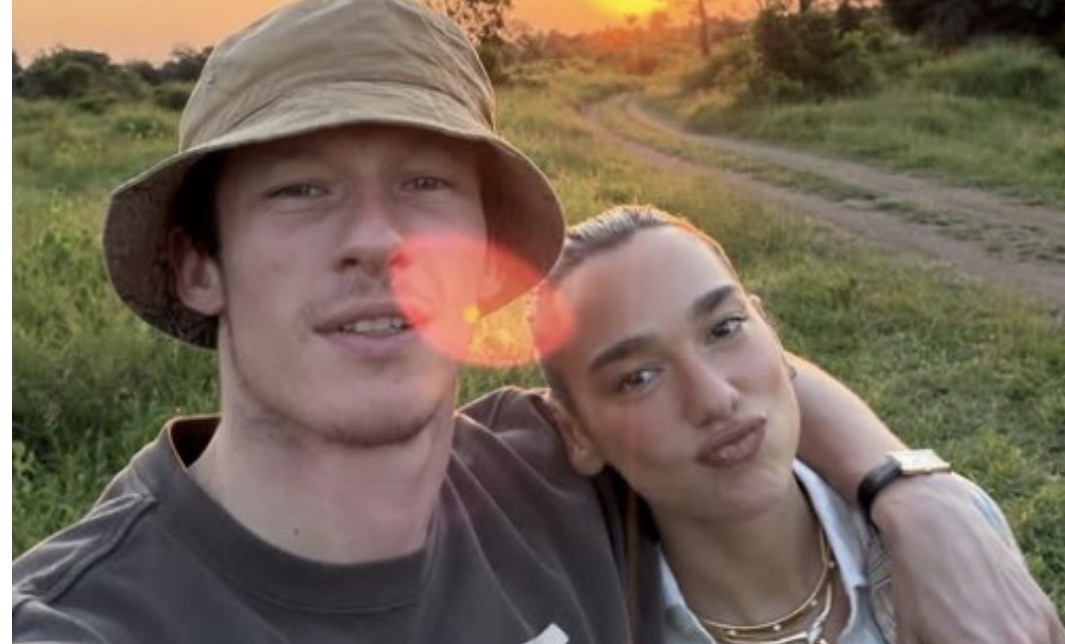 Bashkë me Callum, Dua shijon pushimet në Afrikë të Jugut