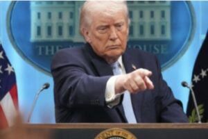 Trump kërcënon Iranin me goditje ndaj infrastrukturës