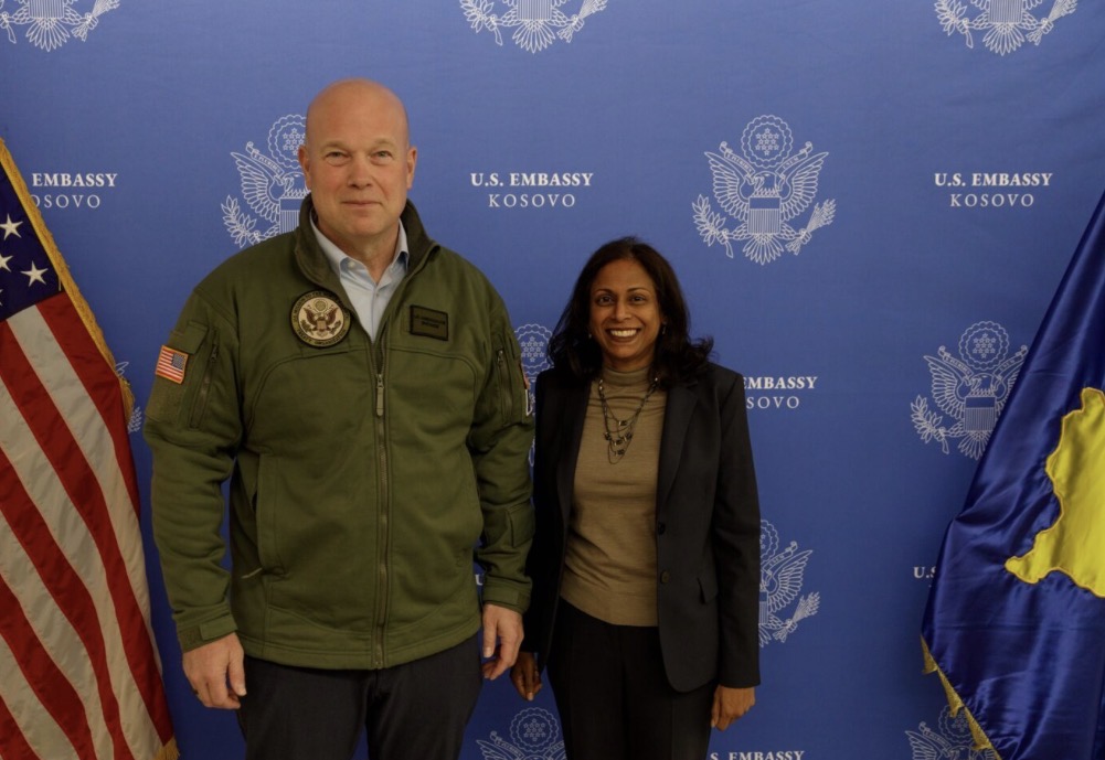 Ambasadori amerikan në NATO arrin në Kosovë, pritet nga Prattipati