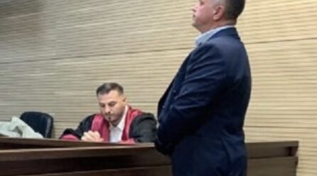 Përdhosi flamurin e Turqisë gjatë një iftari në Mitrovicë, 1 vit burgim me kusht dhe 4 mijë euro gjobë për Zeqirin