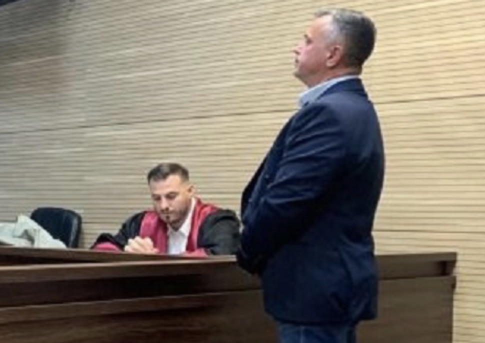 Përdhosi flamurin e Turqisë gjatë një iftari në Mitrovicë, 1 vit burgim me kusht dhe 4 mijë euro gjobë për Zeqirin