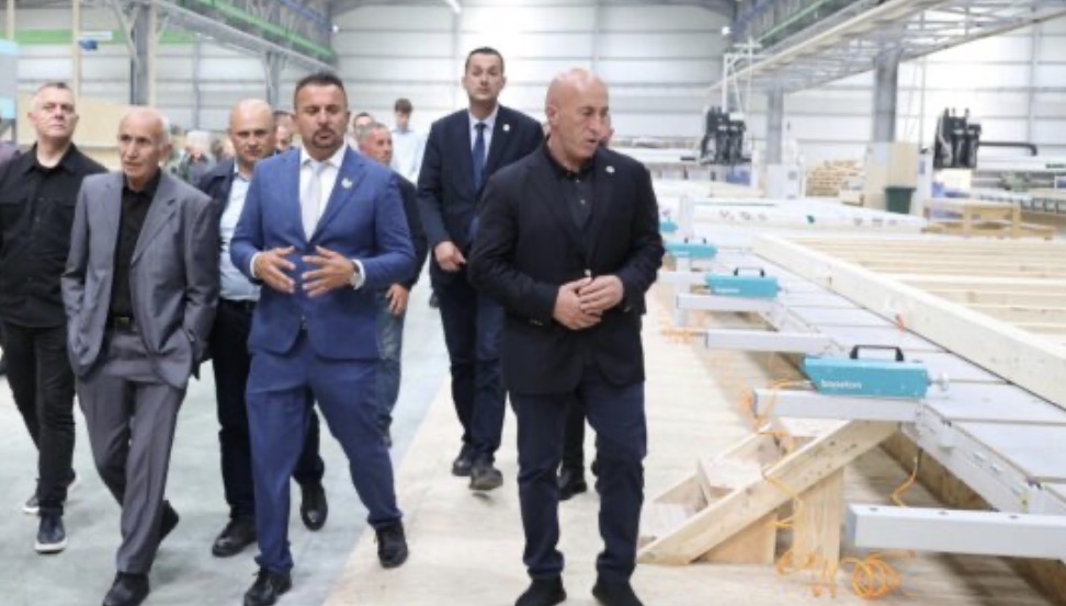 Haradinaj: Rryma e shtrenjtë po i dëmton bizneset, pa kushte nuk ka prodhim e eksport