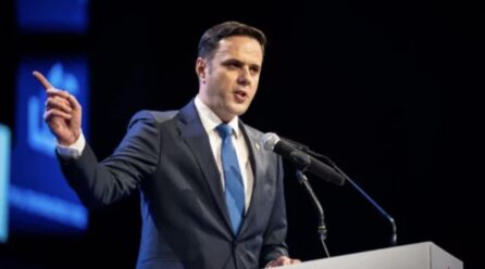Abdixhiku i reagon Kurtit për 100 eurot: Blerje votash, propagandë, fyerje, ofendime, kriza të njëpasnjëshme