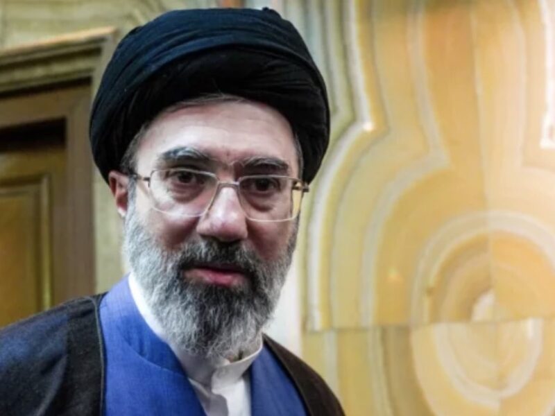 Lideri Suprem i Iranit thotë se shtetet e Lindjes së Mesme “s’do shërbejnë më si mburoja për bazat amerikane”