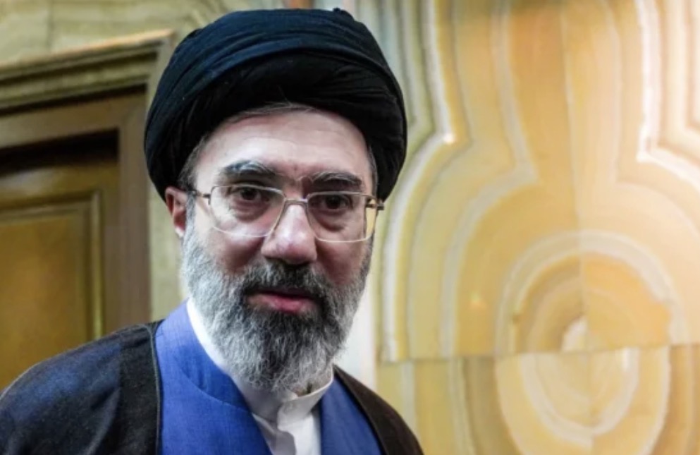 Lideri Suprem i Iranit thotë se shtetet e Lindjes së Mesme “s’do shërbejnë më si mburoja për bazat amerikane”