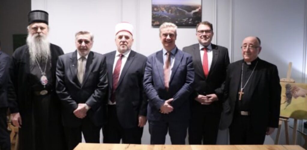 Krerët fetarë thirrje partive për gjuhë të përgjegjshme në fushatë, OSBE ua vlerëson kontributin