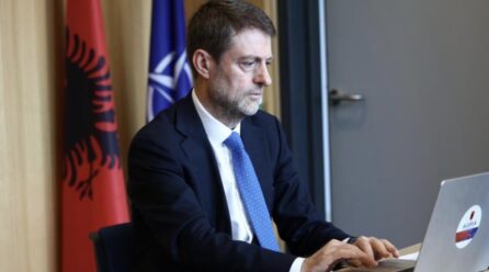 Ministri Hoxha vizitë zyrtare në Kosovë, takime me drejtues të lartë