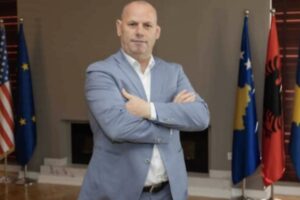 Lladrovci fton qytetarët në hapjen e fushatës së PDK-së më 1 Qershor në Drenas