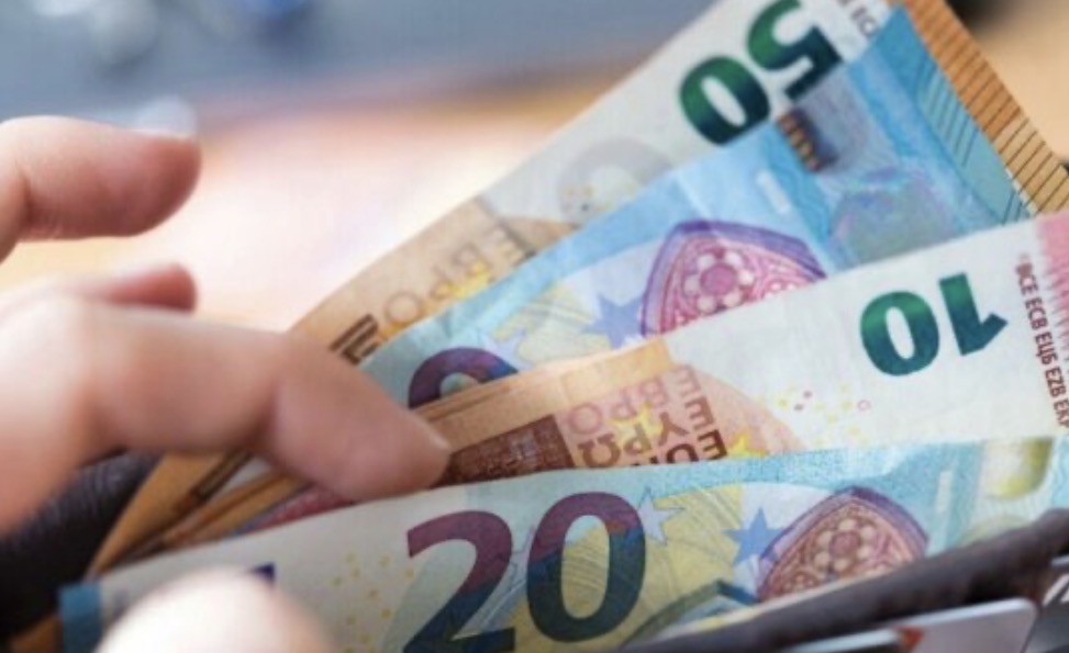 Nga sot, në Kosovë ndalohet pagesa kesh mbi 2 mijë euro