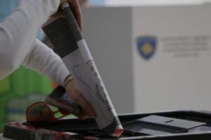 Thellohet abstenimi – rreth 10% më pak votues se në zgjedhjet e kaluara deri në orën 17:00