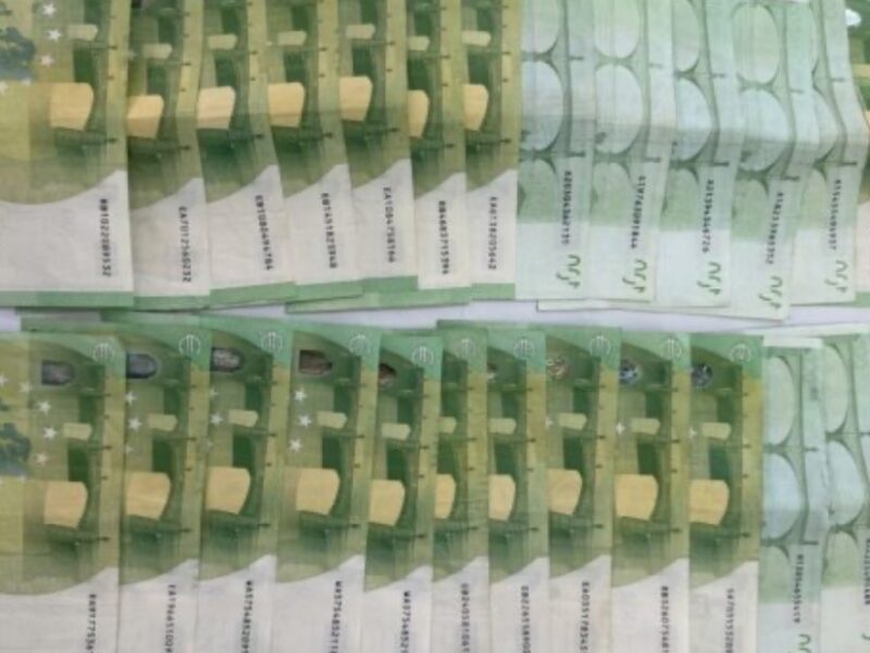 Dogana e Kosovës zbulon mbi 30 mijë euro të padeklaruara në Bërnjak, konfiskon një pjesë të shumës